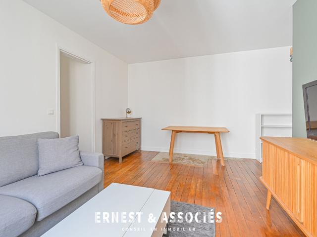 Location Appartement Boulevard de Rochechouart, Paris