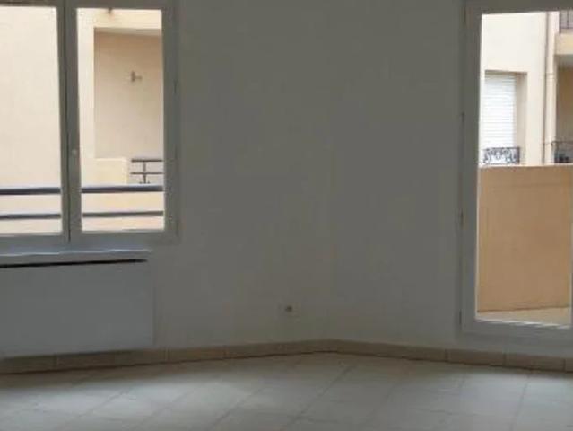 Location Appartement Boulevard des Martyrs de la Résistance, Draguignan