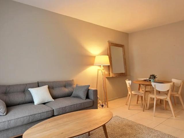 Location Appartement Boulevard du Montparnasse, Paris