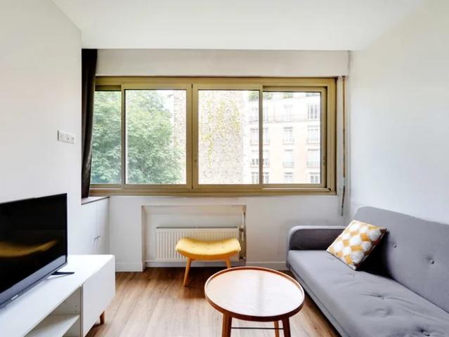 Location Appartement Boulevard Flandrin, Paris