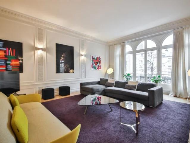 Location Appartement Boulevard Flandrin, Paris