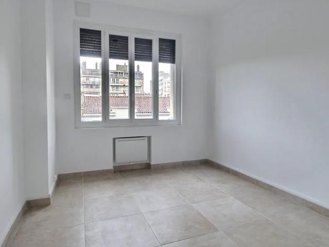 Location Appartement Place Sébastopol, Marseille