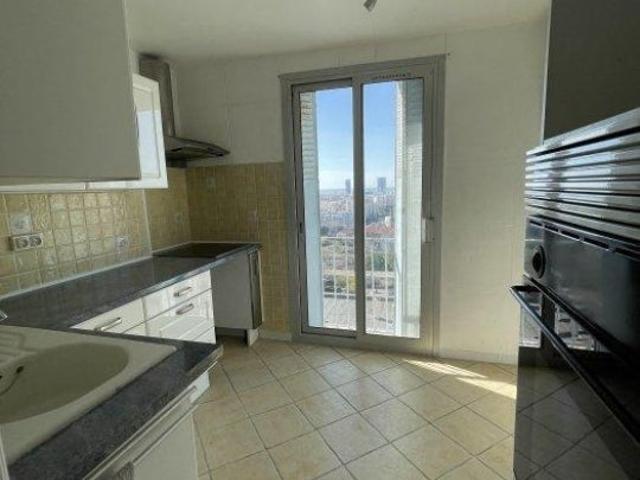 Location Appartement Boulevard Louis Villecroze, Marseille