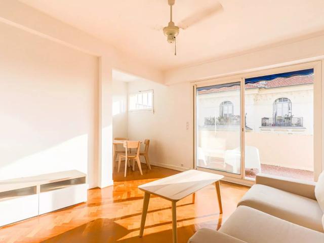 Location Appartement Boulevard Prince de Galles, Nice