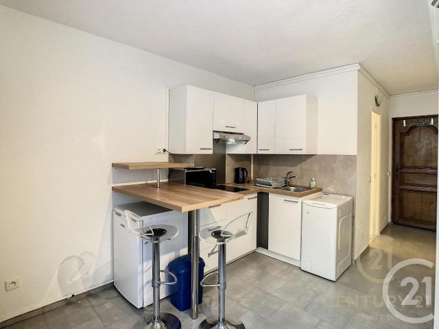 Location Appartement Boulevard Raymond Poincaré, Antibes