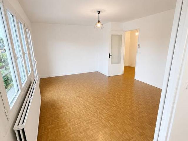 Location Appartement Boulevard Voltaire, Arpajon