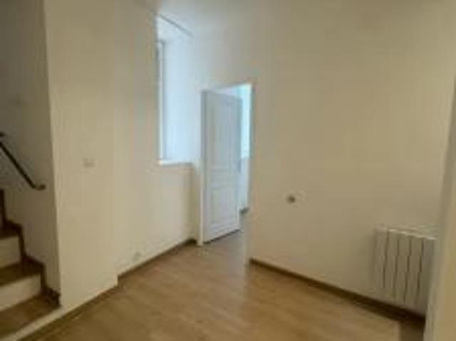 location appartement bourg de thizy 3 pièces 87 m2 rhone 69240 558 € / mois