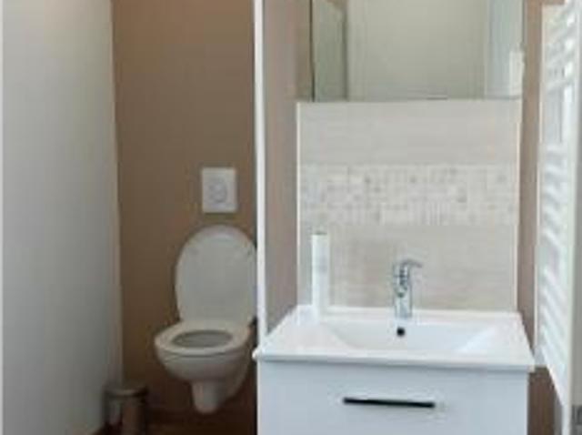 location appartement blaye 2 pièces 42 m2 gironde 33390 600 € / mois