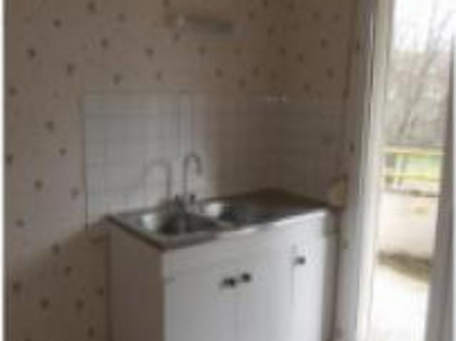 location appartement broye 2 pièces 57 m2 saone et loire 71190 492 € / mois