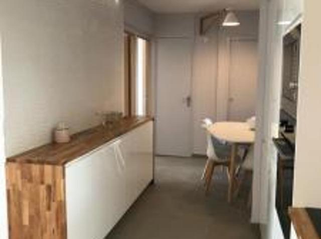 location appartement bron 6 pièces 95 m2 rhone 69500 490 € / mois