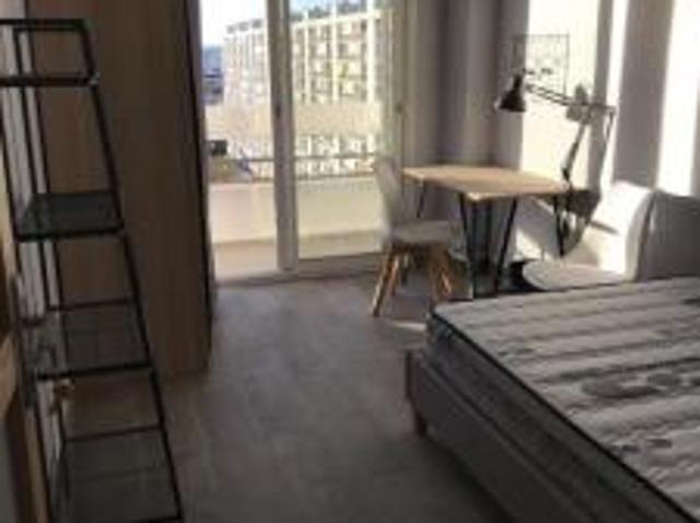 location appartement bron 6 pièces 95 m2 rhone 69500 490 € / mois