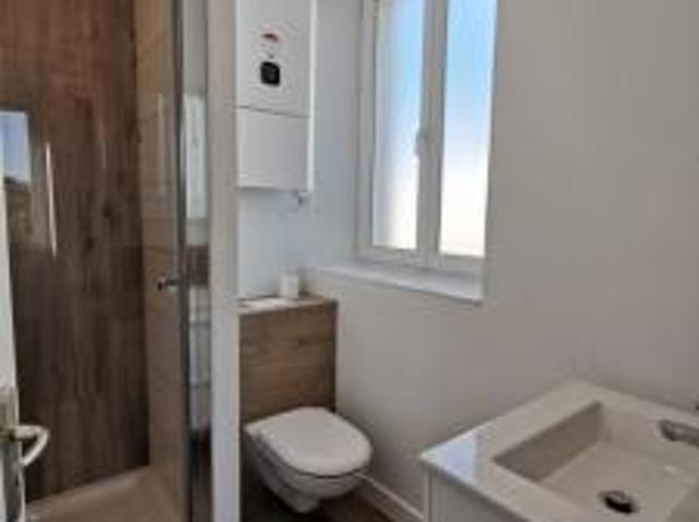 location appartement brest 1 pièce 15 m2 finistere 29200 520 € / mois