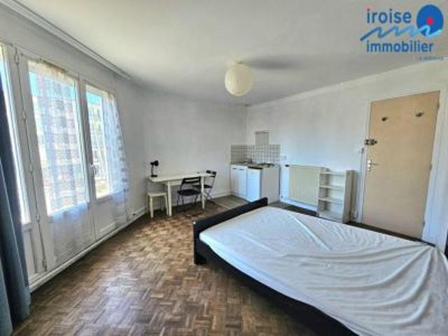 location appartement brest 1 pièce 18 m2 finistere 29200 390 € / mois
