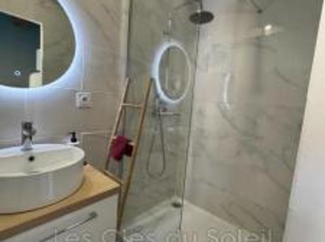 location appartement brignoles 1 pièce 25 m2 var 83170 625 € / mois