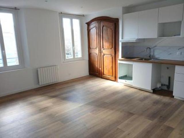 location appartement brignoles 2 pièces 46 m2 var 83170 690 € / mois