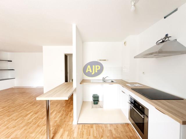 Location appartement Bubry: 541 € AJP Immobilier Pontivy