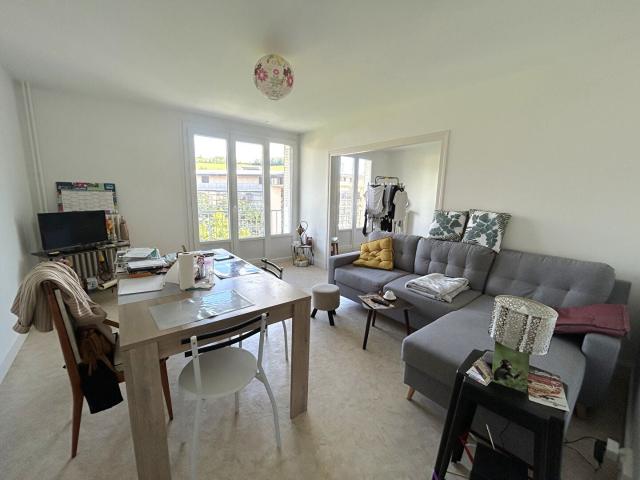 Location Appartement Avenue Charles de Gaulle, Aurillac