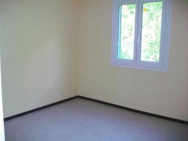 location appartement camares 4 pièces 73 m2 aveyron 12360 539 € / mois