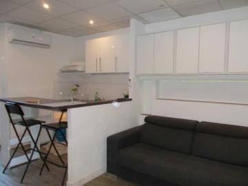 location appartement cadenet 1 pièce 20 m2 vaucluse 84160 470 € / mois