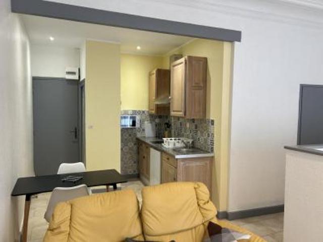 location appartement carcassonne 1 pièce 28 m2 aude 11000 550 € / mois