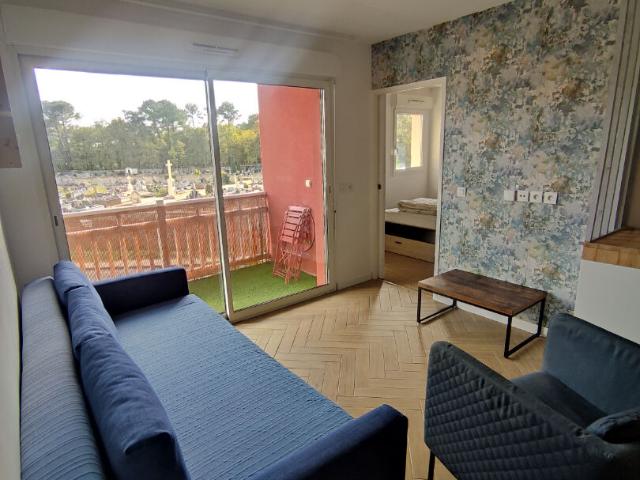Location appartement Castelnau De Medoc: 620 € AJP Pauillac Immobilier