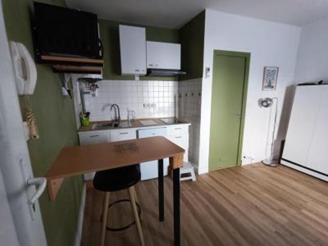 location appartement castelnaudary 1 pièce 16 m2 aude 11400 360 € / mois