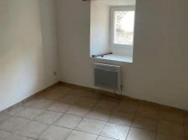 location appartement centre village 5 pièces 110 m2 gard 30960 620 €