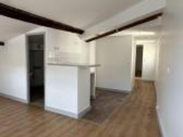 location appartement centre ville 3 pièces 60 m2 puy de dome 63300 345 €