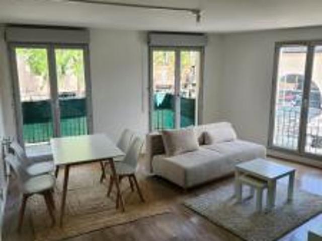 location appartement centre ville 3 pièces 66 m2 yvelines 78200 1080 €
