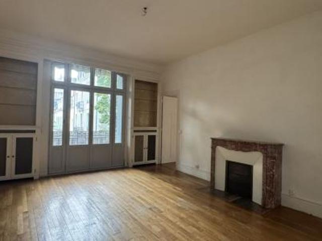 location appartement centre ville 3 pièces 92 m2 allier 03200 720 €