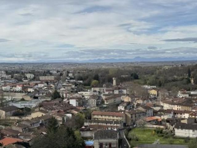 location appartement centre ville 4 pièces 76 m2 puy de dome 63300 550 €