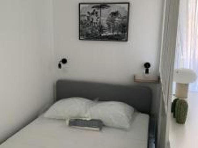 location appartement centurions 1 pièce 23 m2 herault 34170 596 €