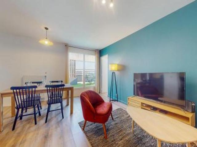 location appartement cergy 5 pièces 89 m2 val d'oise 95000 710 € / mois