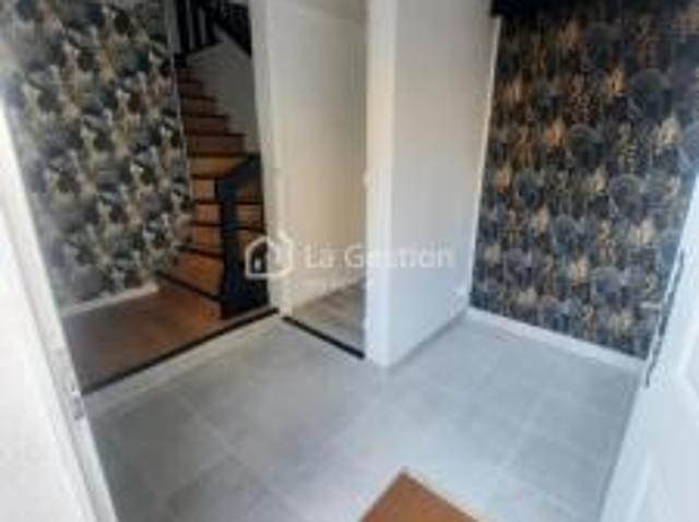 location appartement cergy 2 pièces 56 m2 val d'oise 95000 960 € / mois