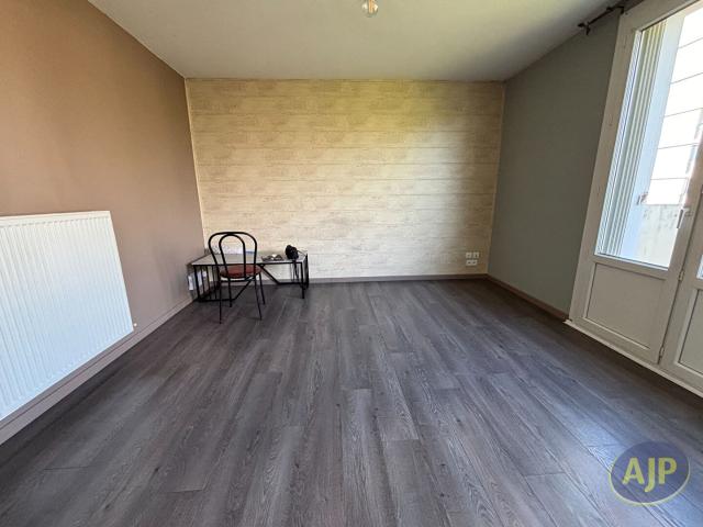 Location appartement Cholet: 670 € AJP Immobilier Cholet