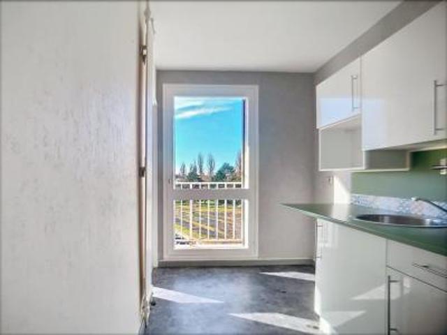 location appartement chateauroux 2 pièces 45 m2 indre 36000 575 € / mois