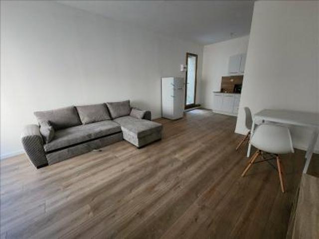 location appartement chatellerault 1 pièce 26 m2 vienne 86100 390 € / mois