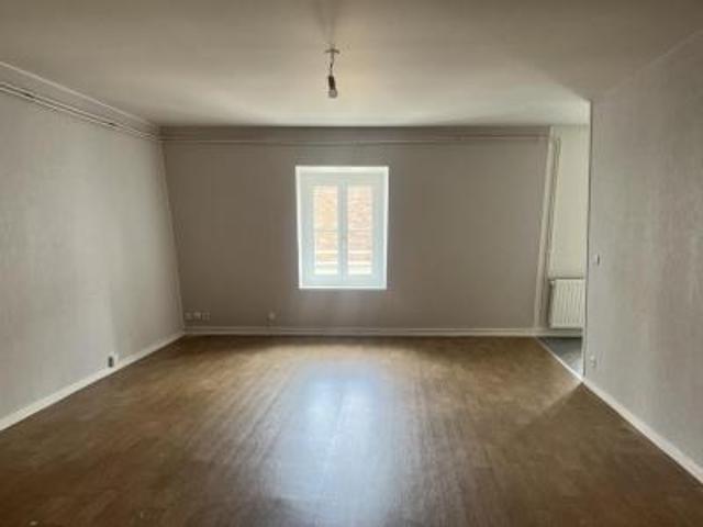 location appartement chatre 3 pièces 70 m2 indre 36400 560 € / mois