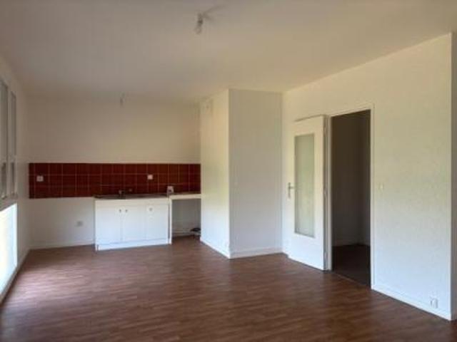 location appartement chatre 2 pièces 50 m2 indre 36400 456 € / mois
