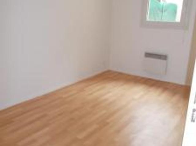 location appartement chatre 4 pièces 75 m2 indre 36400 532 € / mois