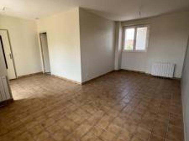 location appartement chaumont 4 pièces 65 m2 haute marne 52000 501 € / mois