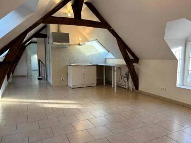 location appartement chaumont en vexin 3 pièces 41 m2 oise 60240 692 € / mois
