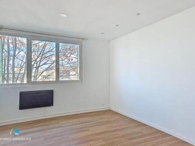 location appartement chamalieres 3 pièces 46 m2 puy de dome 63400 620 € / mois