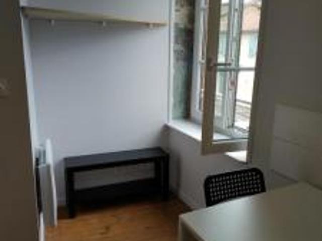 location appartement champagne au mont d'or 1 pièce 20 m2 rhone 69410 630 € / mois
