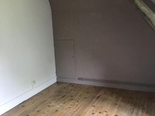 LOCATION APPARTEMENT CHANCEAUX SUR CHOISILLE