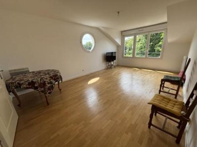 location appartement chantilly 3 pièces 64 m2 oise 60500 1100 € / mois