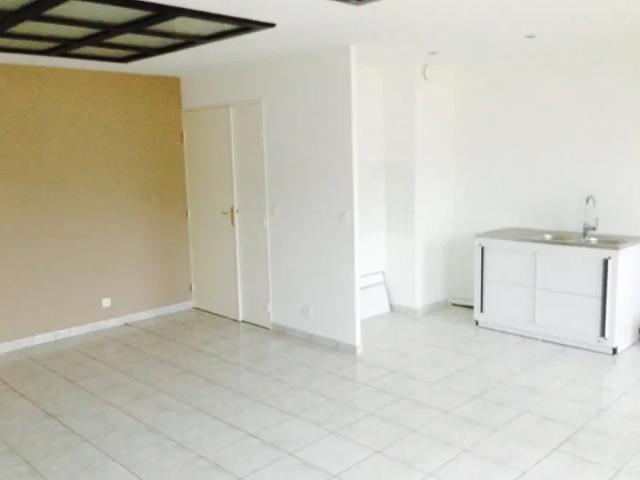 Location Appartement Chemin de Cravesan, La Roquette sur Siagne