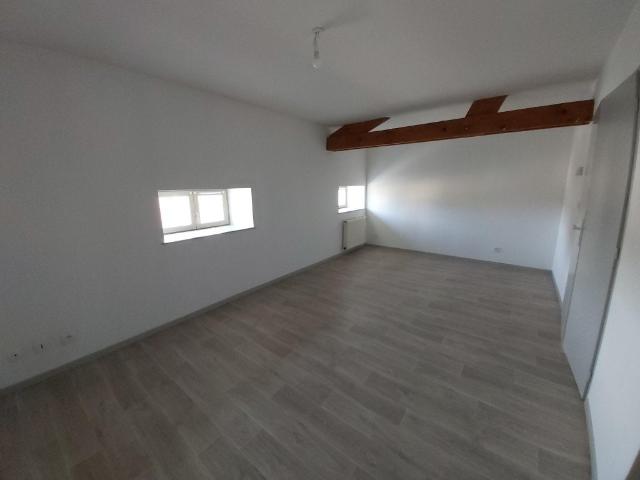 Location Appartement Route d'Euville, Euville