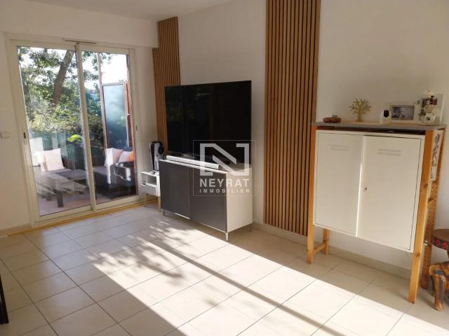 Location Appartement Chemin de la Borne, Roquefort les Pins