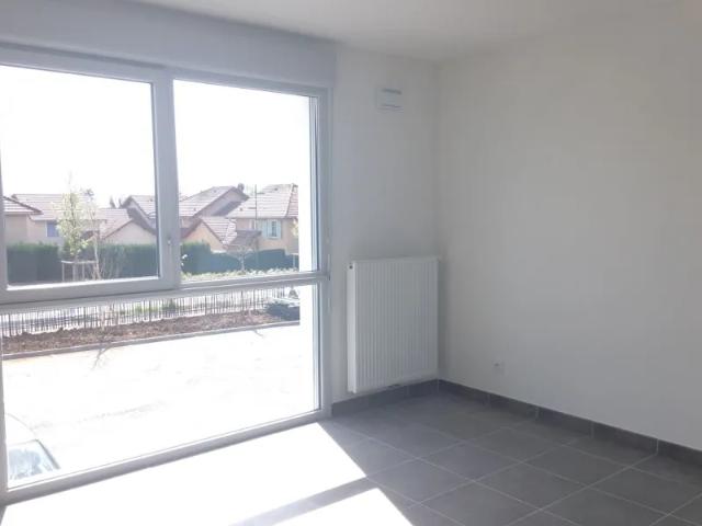 Location Appartement Chemin de la Gendarmerie, Gex